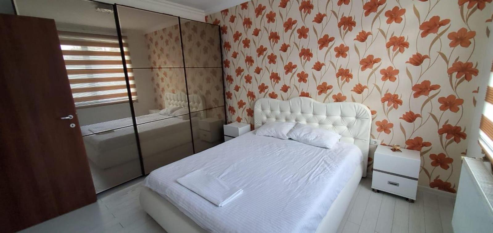 Beach Vibe Apartments Solid Residence Мамая Экстерьер фото